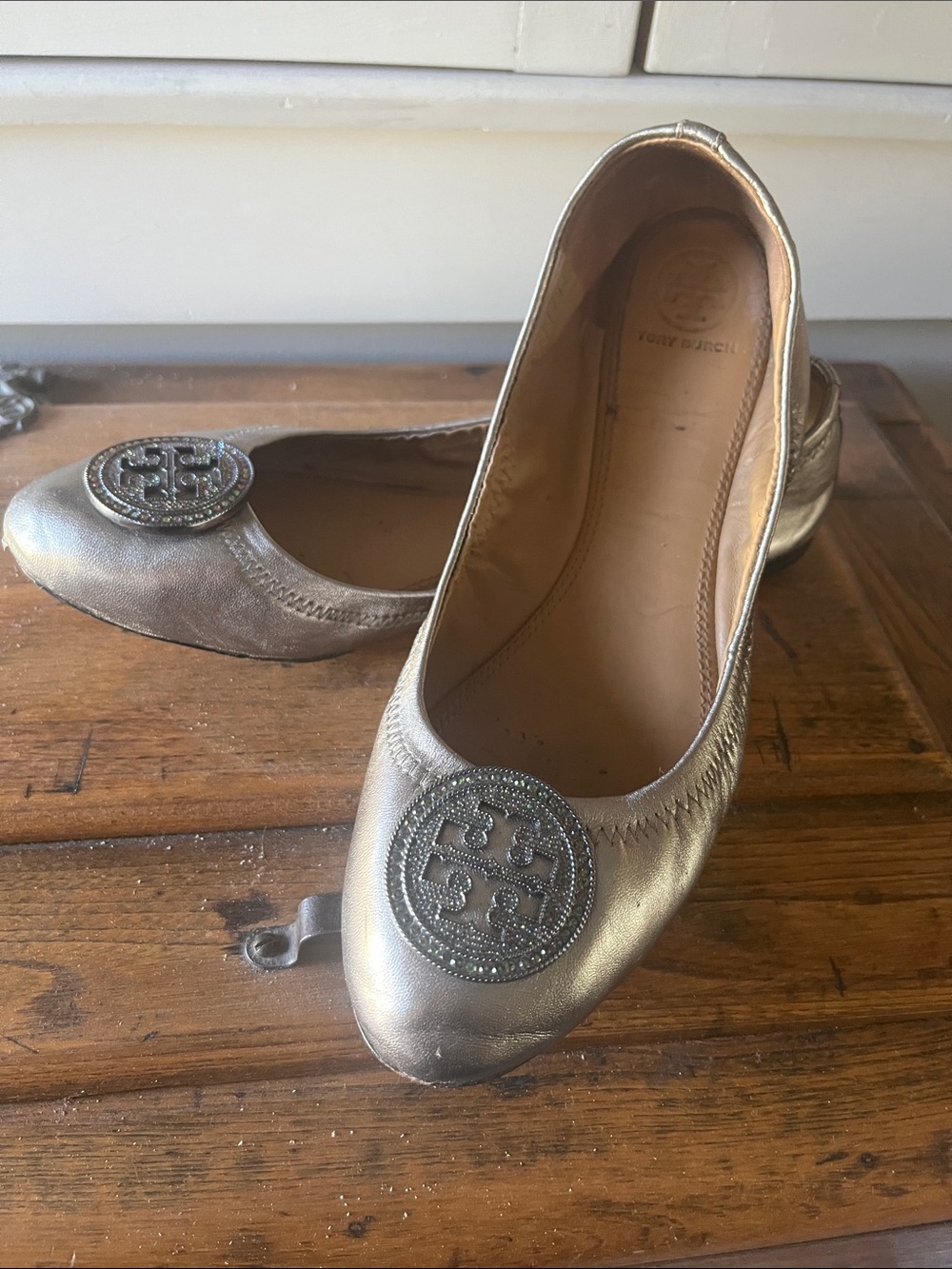 Tory Burch Metallic Platinum Logo Ballet Flats